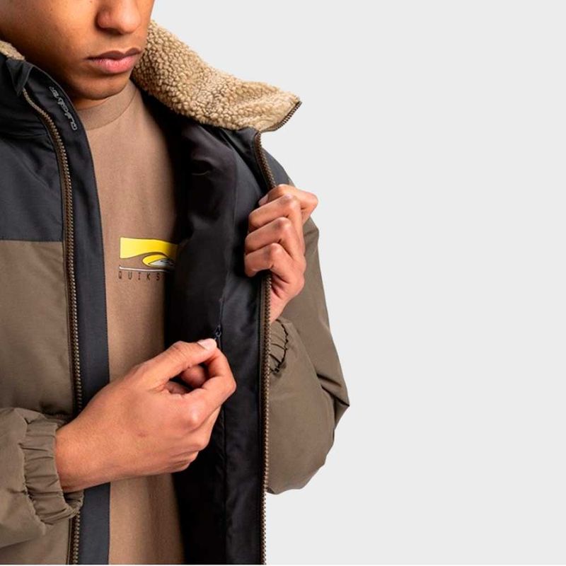 Campera-Wild-Mountain--Mar--Quiksilver.jpg1